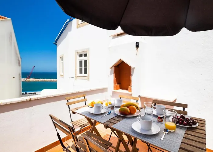 Harbour House *