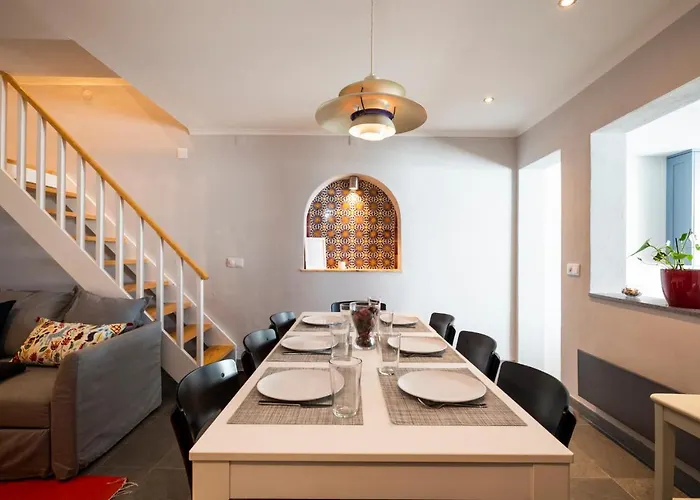 Villa Harbour House